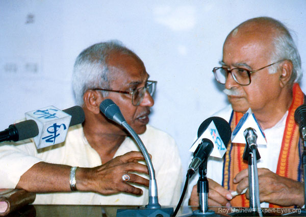 LK Advani and O Rajagopal